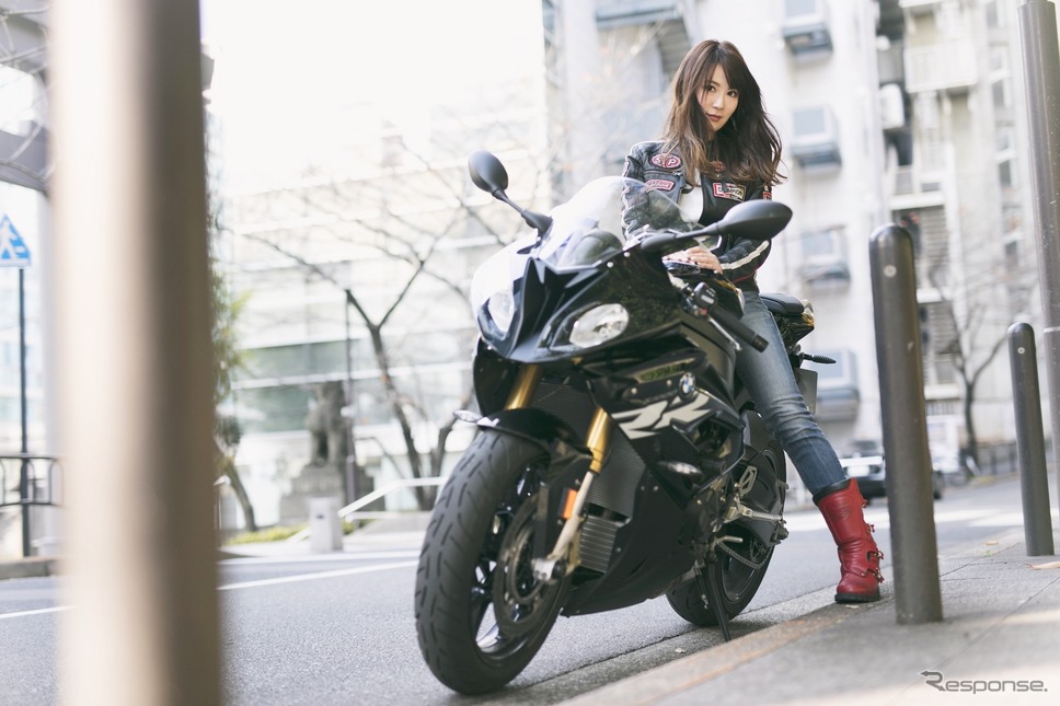 プジョーもbmwも即決 星野華さんがバイクに目覚めた理由 Aidea Style アイディア スタイル