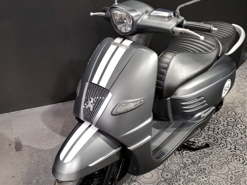 超限定車 ジャンゴ スポーツの新色 マッドグレー の特徴をご紹介 Aidea Style アイディア スタイル 超限定車 ジャンゴ スポーツの新色 マッドグレー の特徴をご紹介 Aidea Style アイディア スタイル